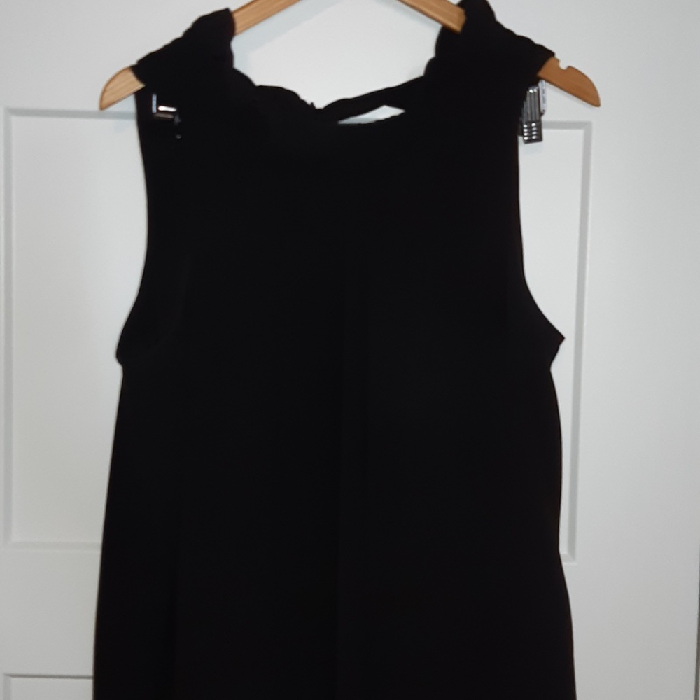 Black Sleeveless shirt with Tie on Back